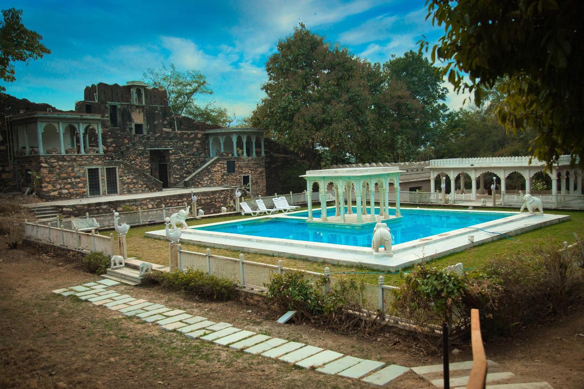 The Fern Bambora Fort, Bambora, Udaipur Bagian luar foto